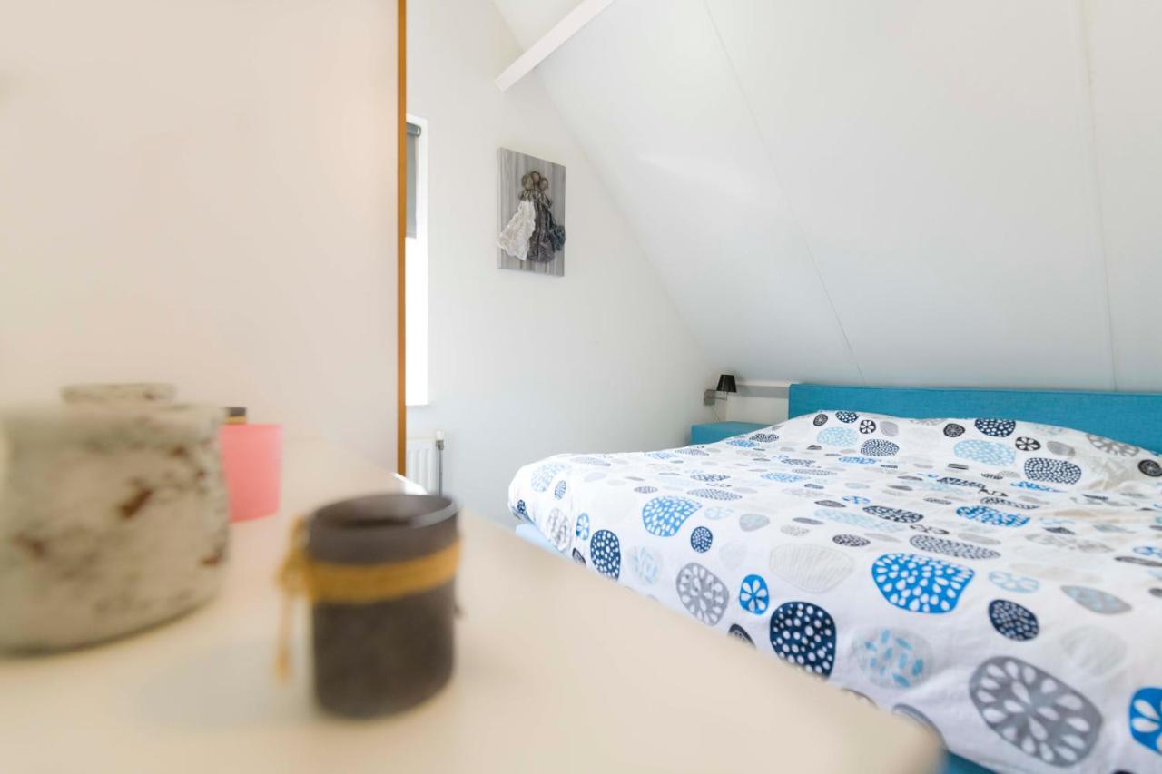 Vakantiehuis Op Villapark Oesterbaai Aan Zee , Met Speeltuin Grenzend Aan De Tuin Wemeldinge Exterior foto