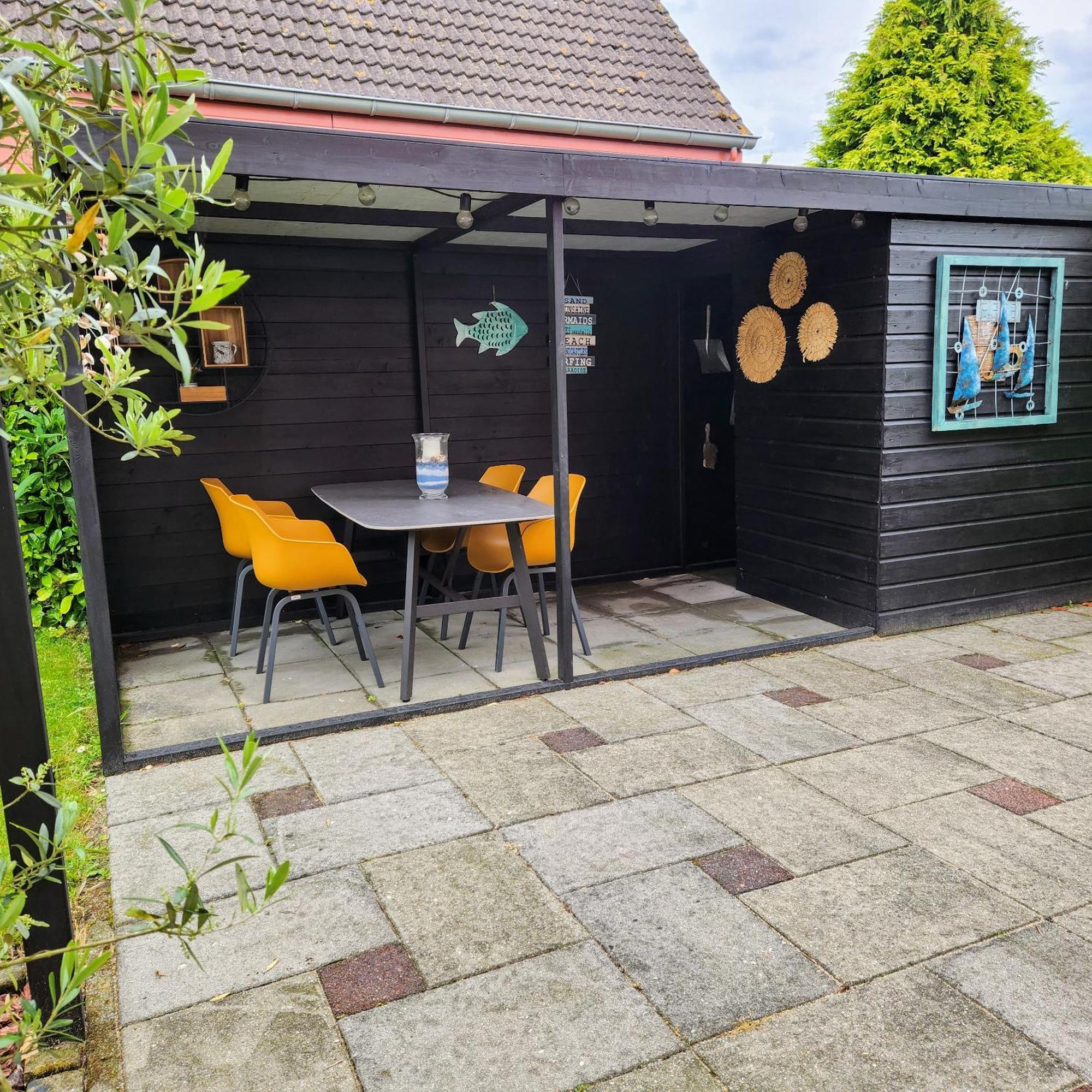 Vakantiehuis Op Villapark Oesterbaai Aan Zee , Met Speeltuin Grenzend Aan De Tuin Wemeldinge Exterior foto